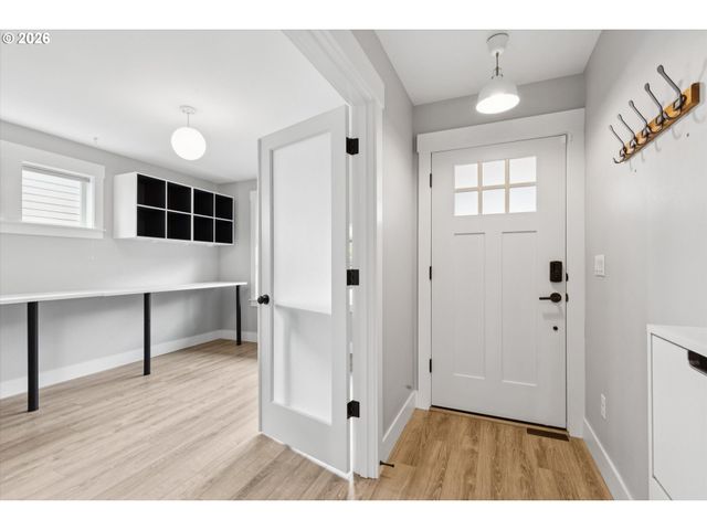 14825 Nw HIGHCROFT Ct, Portland, OR 97229