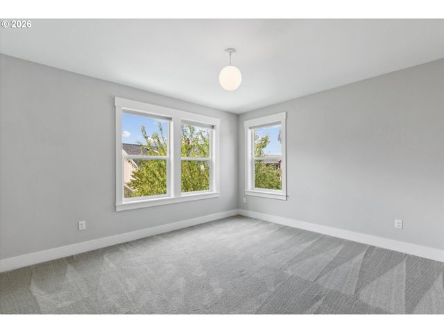 14825 Nw HIGHCROFT Ct, Portland, OR 97229