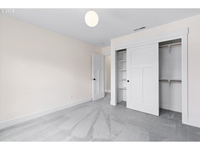 14825 Nw HIGHCROFT Ct, Portland, OR 97229