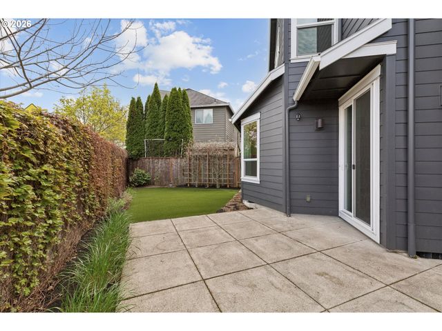 14825 Nw HIGHCROFT Ct, Portland, OR 97229