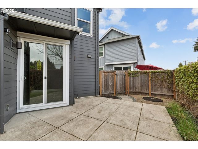 14825 Nw HIGHCROFT Ct, Portland, OR 97229