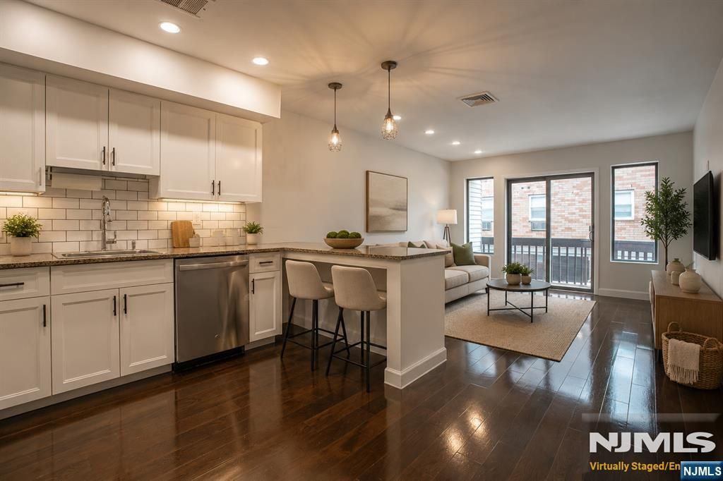 31 Fairmount Avenue 6A, Hackensack, NJ 07601