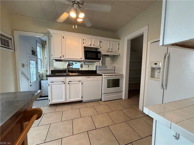 1609 Claremont AVE A, Norfolk, VA 23507