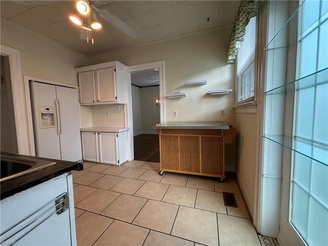 1609 Claremont AVE A, Norfolk, VA 23507