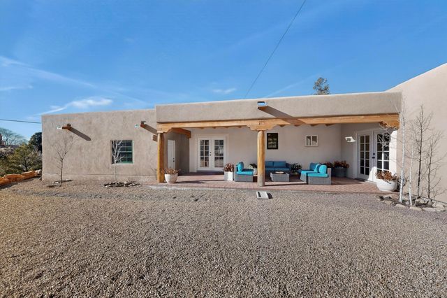 1204 Canyon Road, Santa Fe, NM 87501