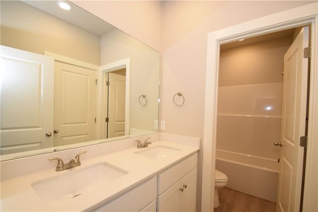 1701 SW Poigai Way 2, Bentonville, AR 72712