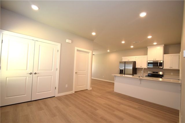 1701 SW Poigai Way 2, Bentonville, AR 72712