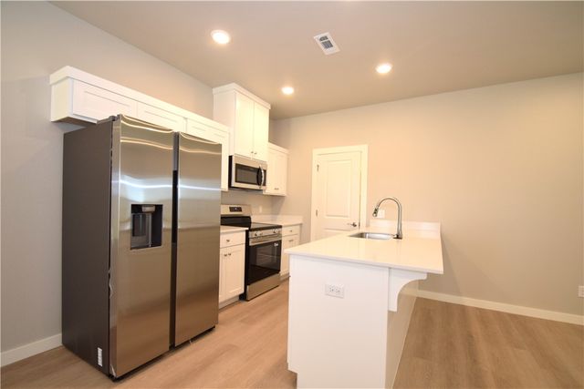 1701 SW Poigai Way 2, Bentonville, AR 72712