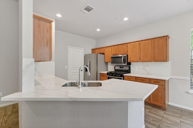 18 Maize Meadow Place, The Woodlands, TX 77381