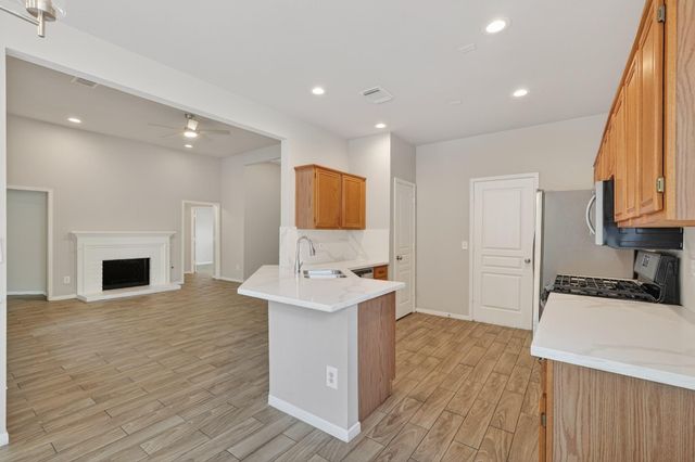 18 Maize Meadow Place, The Woodlands, TX 77381