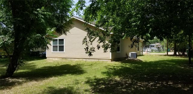 1110 N 9th Street, Conroe, TX 77301