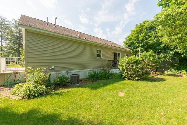 6 Mapleshade Drive, Nashua, NH 03062