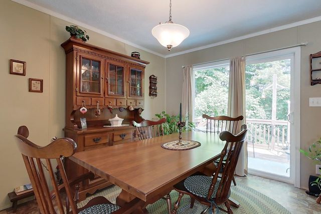 6 Mapleshade Drive, Nashua, NH 03062