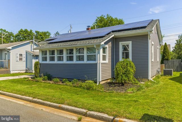 337 JACKSON AVE, Carneys Point, NJ 08069