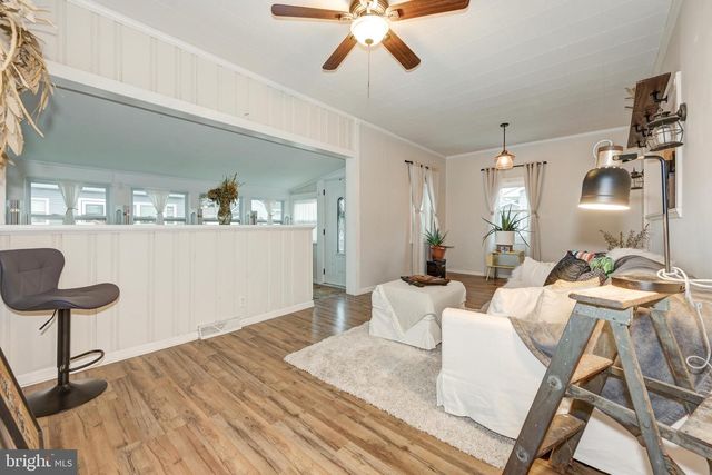 337 JACKSON AVE, Carneys Point, NJ 08069