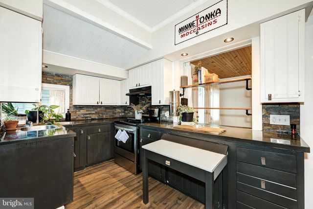 337 JACKSON AVE, Carneys Point, NJ 08069