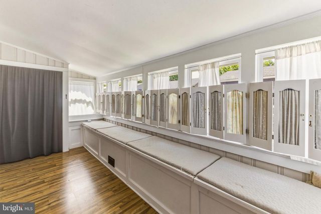 337 JACKSON AVE, Carneys Point, NJ 08069