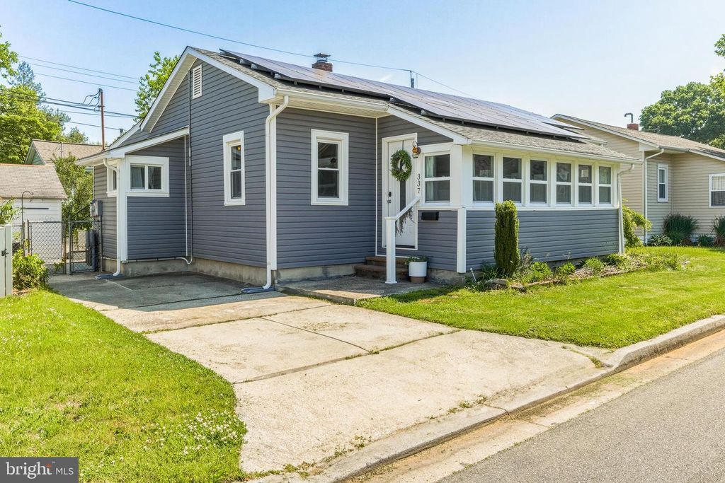 337 JACKSON AVE, Carneys Point, NJ 08069