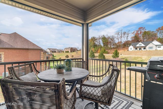 1511 Landmark Blvd Blvd, Sevierville, TN 37862