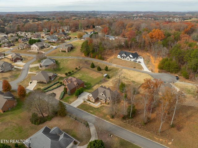 1511 Landmark Blvd Blvd, Sevierville, TN 37862