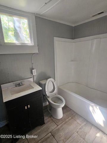 637 S 27th St, Louisville, KY 40211