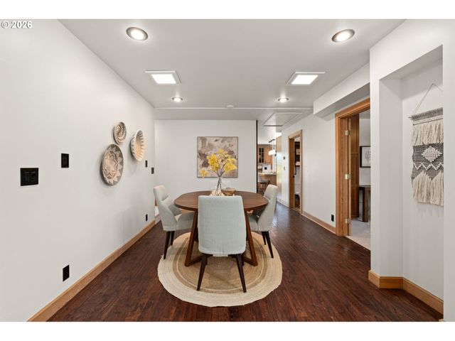 3805 Se LAKE Rd, Milwaukie, OR 97222