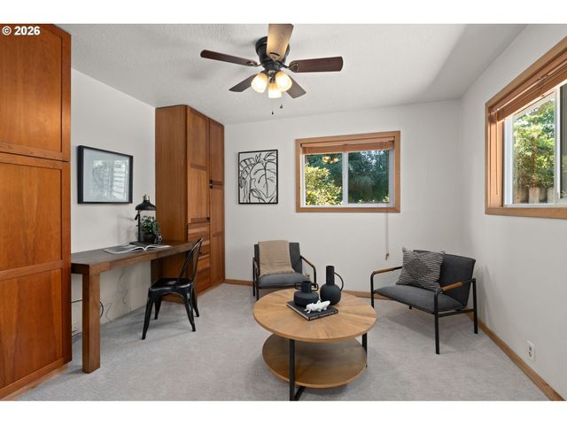 3805 Se LAKE Rd, Milwaukie, OR 97222