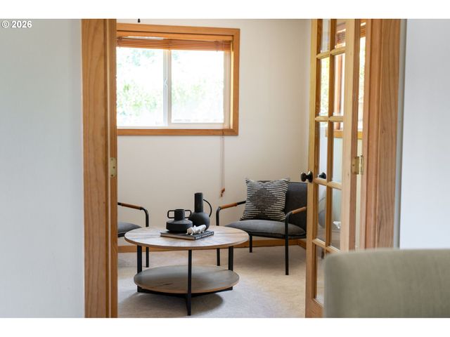 3805 Se LAKE Rd, Milwaukie, OR 97222
