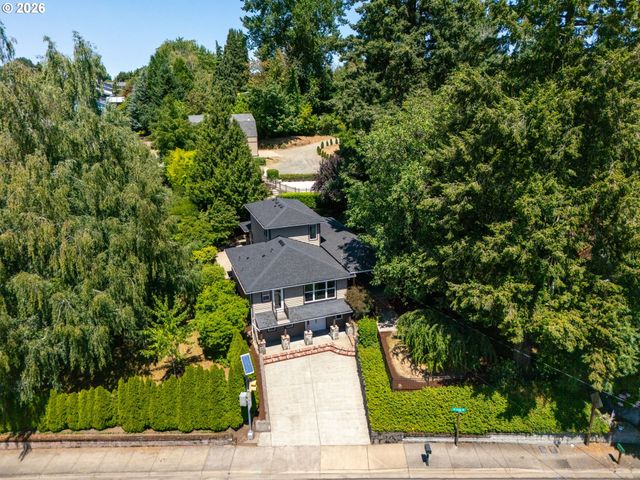 3805 Se LAKE Rd, Milwaukie, OR 97222