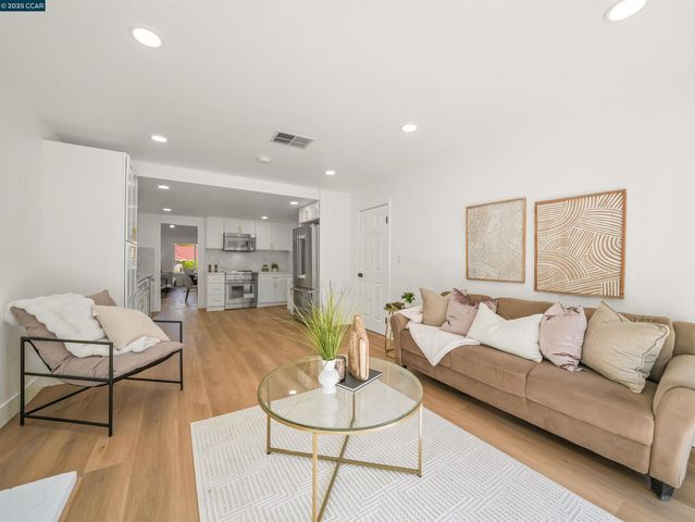 2482 Wildhorse Dr, San Ramon, CA 94583