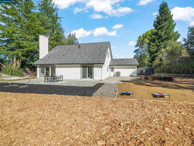 2482 Wildhorse Dr, San Ramon, CA 94583