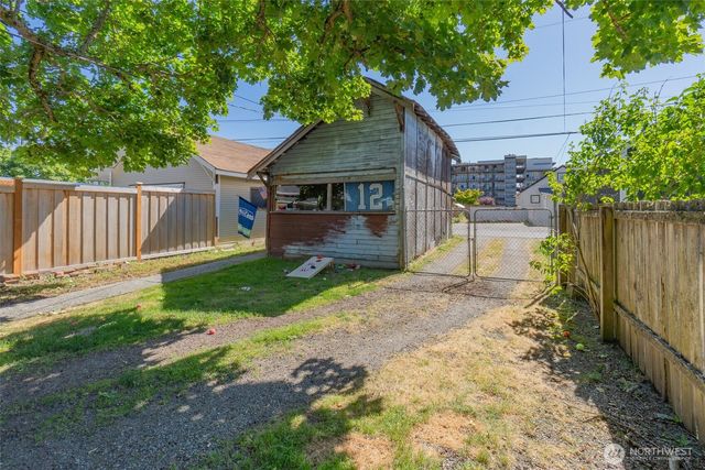 5209 N Winnifred Street, Ruston, WA 98407