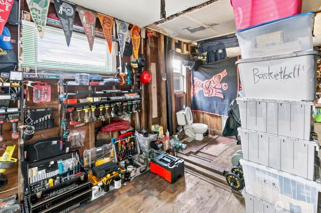 5209 N Winnifred Street, Ruston, WA 98407