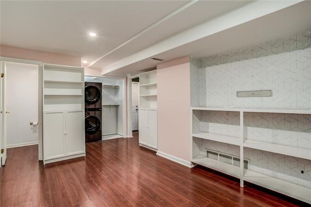 9710 W 49th Terrace, Merriam, KS 66203
