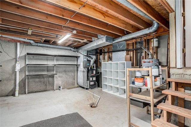 9710 W 49th Terrace, Merriam, KS 66203