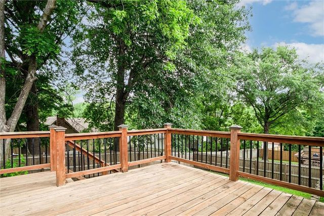 9710 W 49th Terrace, Merriam, KS 66203