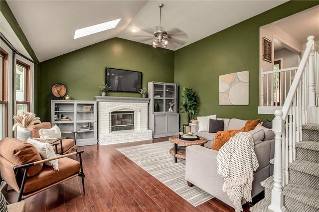 9710 W 49th Terrace, Merriam, KS 66203