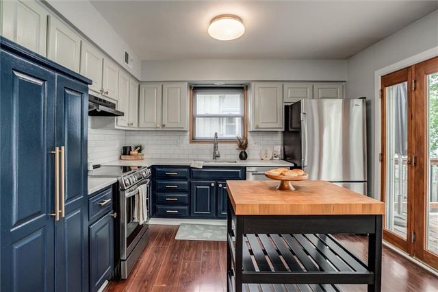 9710 W 49th Terrace, Merriam, KS 66203