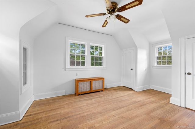 17 Old Orchard Road, New Rochelle, NY 10804