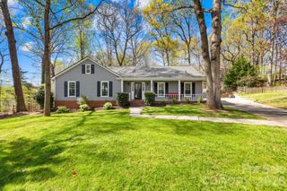 401 Leighton Court, Matthews, NC 28105