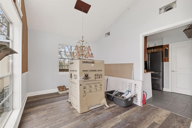 710 Pony Lane, Wallis, TX 77485