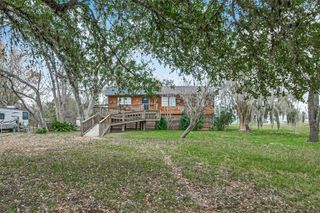 710 Pony Lane, Wallis, TX 77485