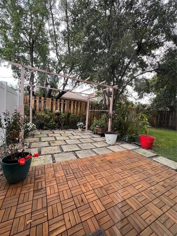 16410 Sapphire Bnd, Weston, FL 33331