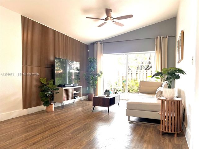 16410 Sapphire Bnd, Weston, FL 33331