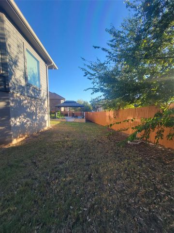 340 Cross Timbers DR, Georgetown, TX 78628