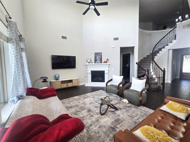 340 Cross Timbers DR, Georgetown, TX 78628