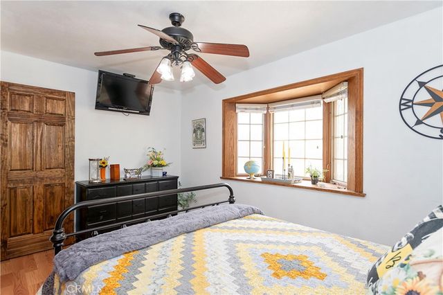 2212 W Avenue O8, Palmdale, CA 93551