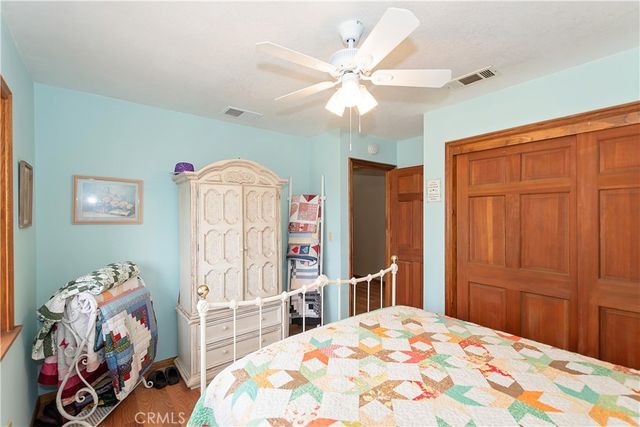 2212 W Avenue O8, Palmdale, CA 93551