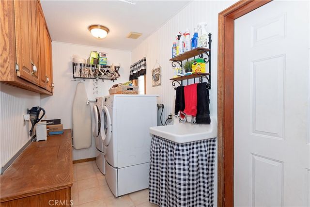 2212 W Avenue O8, Palmdale, CA 93551