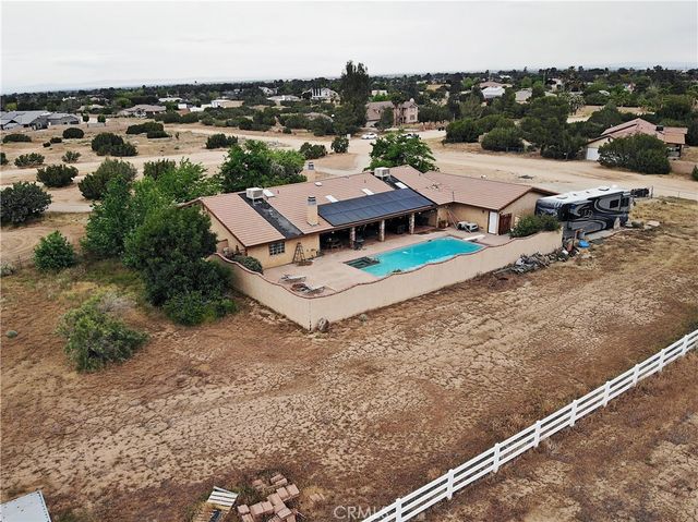 2212 W Avenue O8, Palmdale, CA 93551